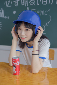 90岁肥老奶奶毛毛外套